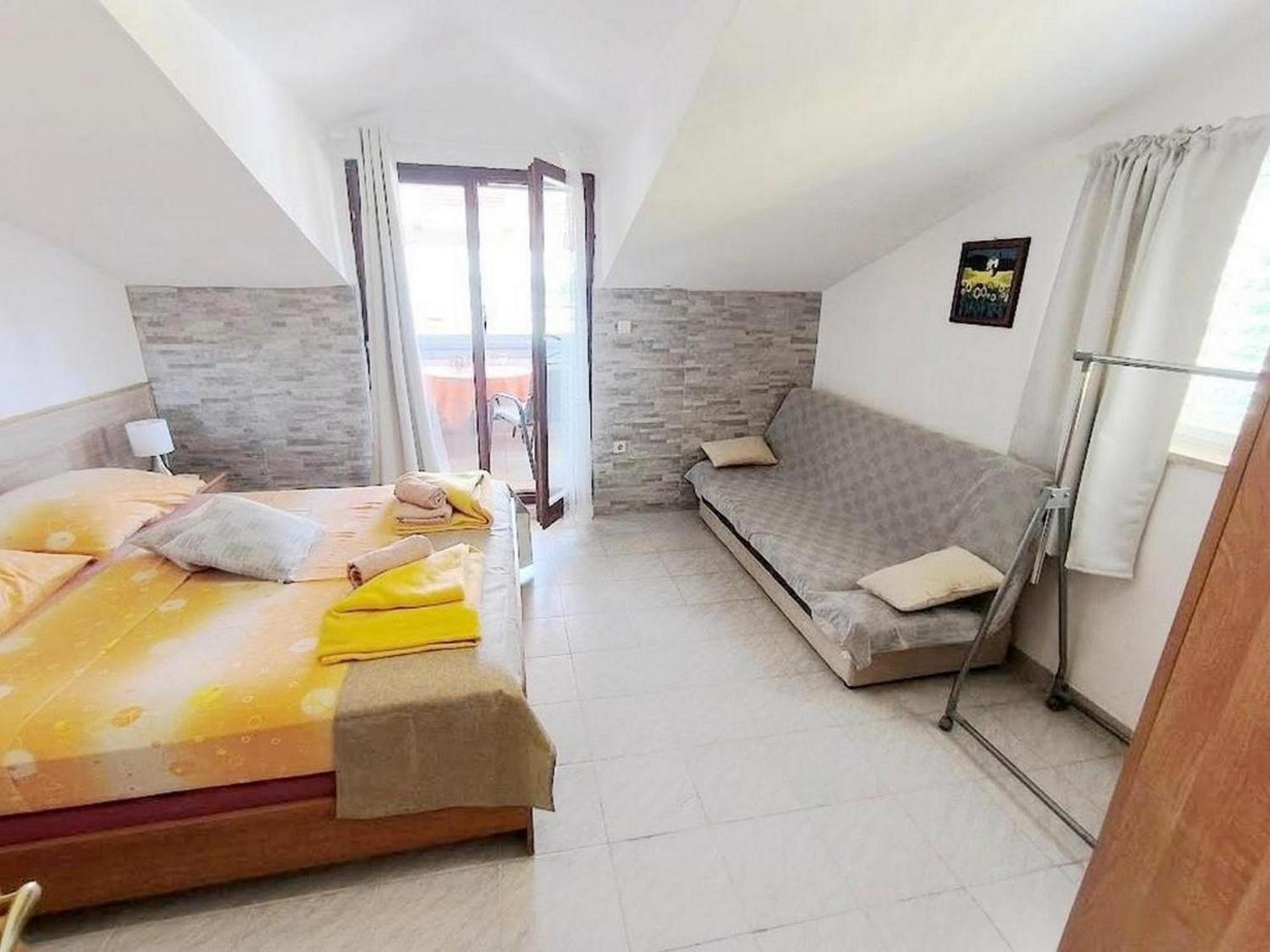 Couette-café Palma 3*